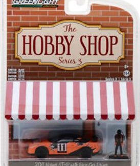 GREENLIGHT  NISSAN GT-R 2011 R35 + DRIVER  1/64