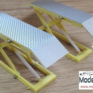 TWIN SCISSOR CAR LIFT  1/24  Z082